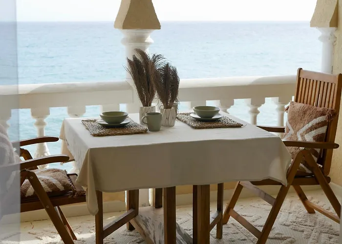 Sea Suite Romantic Beachfront Apartment Cotobro Beach, Almunecar