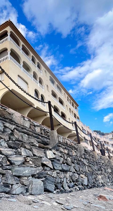 Appartement Sea Romantic Beachfront Cotobro Beach, *