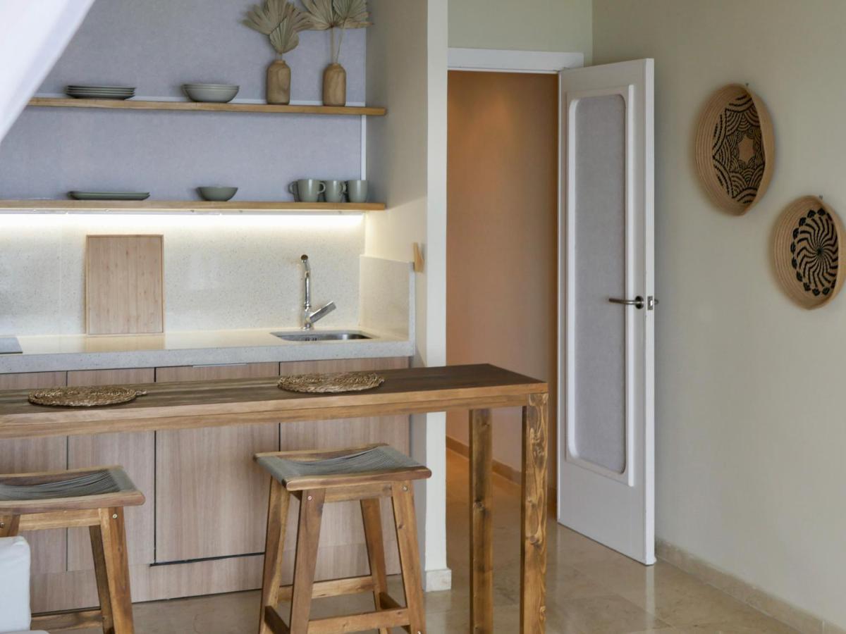 Sea Romantic Beachfront Cotobro Beach,